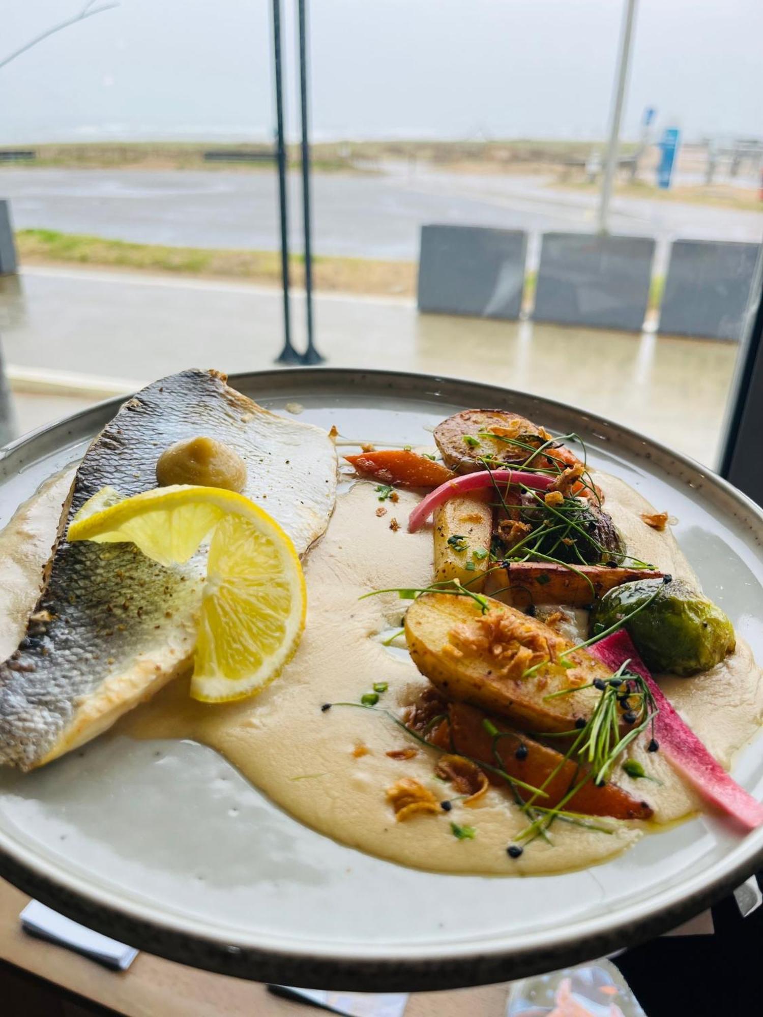 Logis Hotel Le Calluna Restaurant La Flottille Préfailles Eksteriør bilde